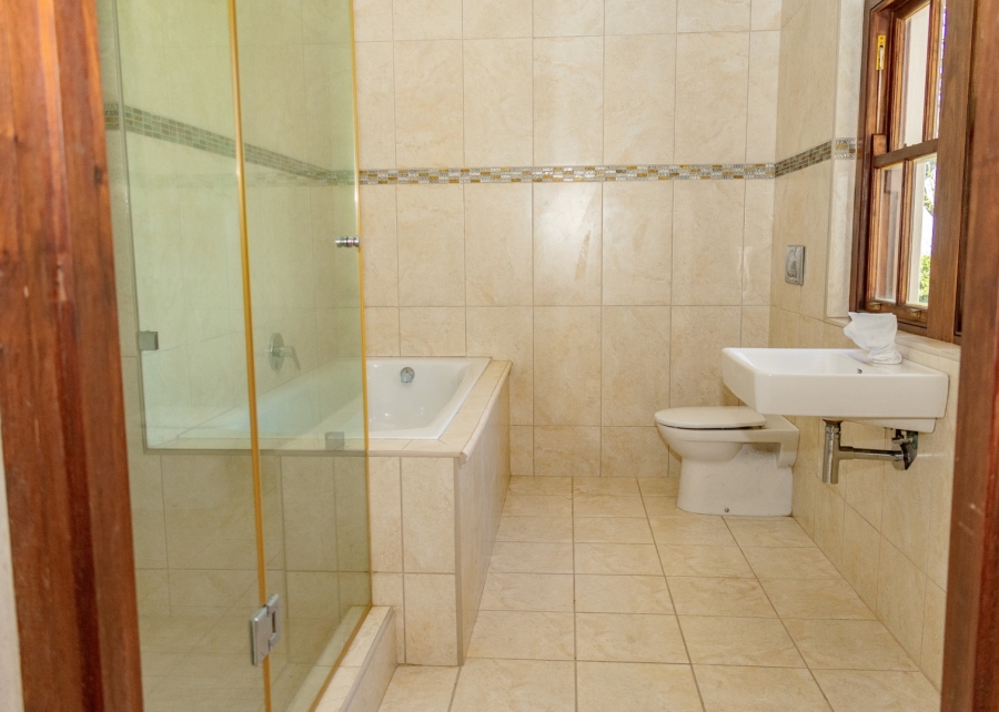 8 Bedroom Property for Sale in Colleen Glen Eastern Cape